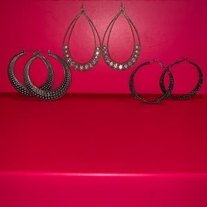 3 pairs of costume jewelry earrings